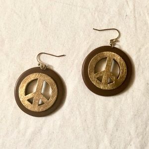bundle add on! $2 // peace sign earrings